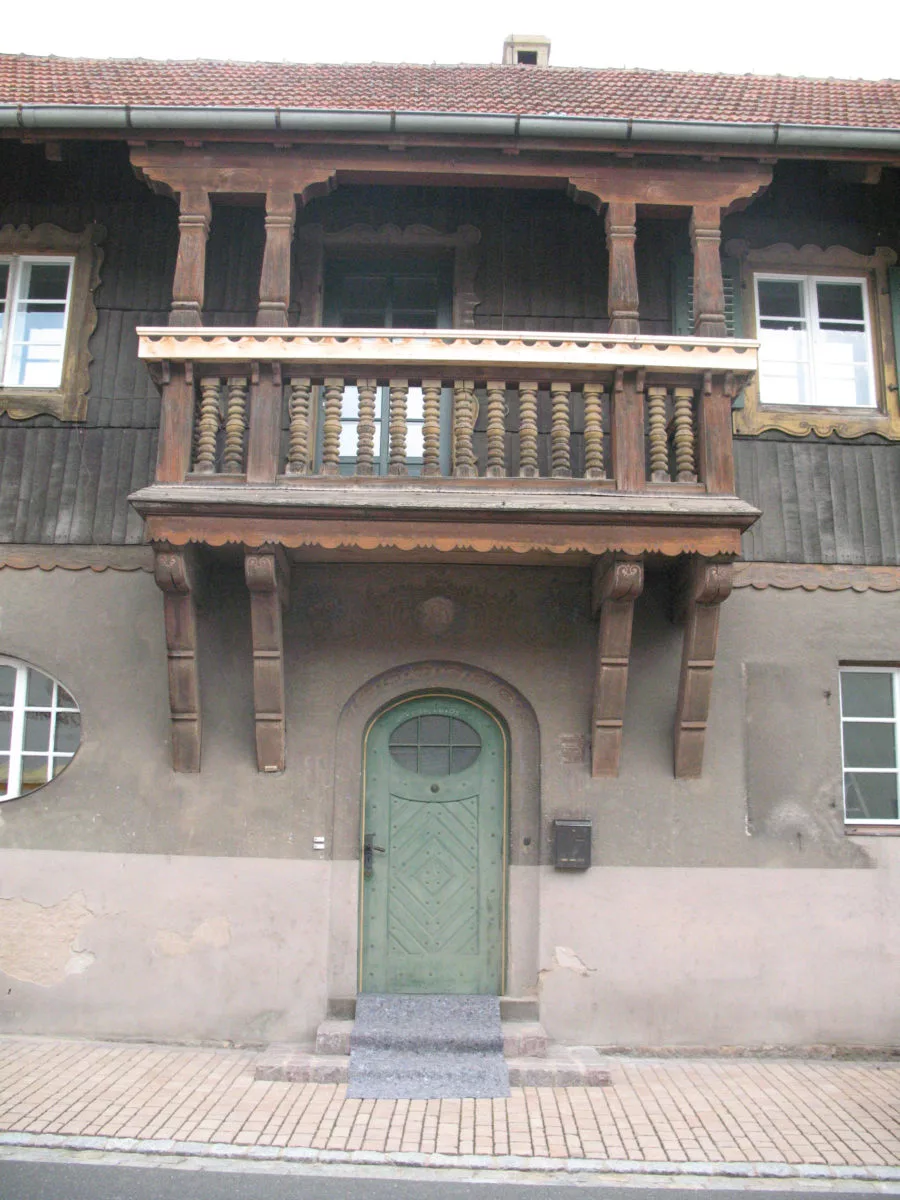 Eingang — vorher und nachher Vorher